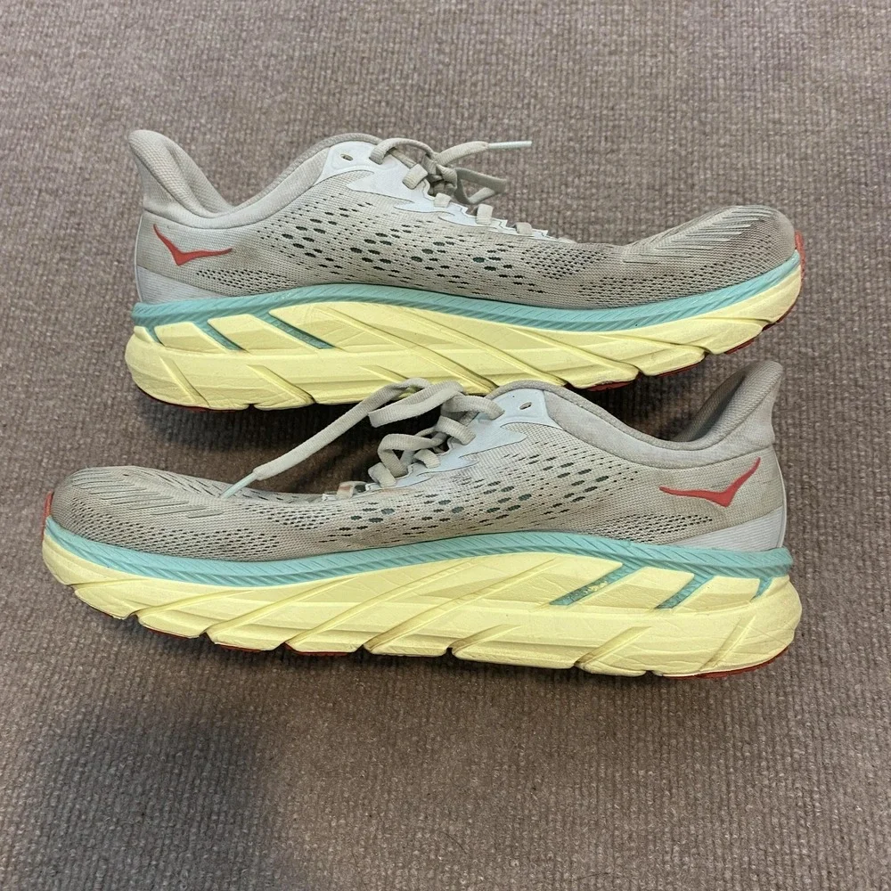 Hoka One One Clifton 7 Running Shoes Womens Size 11 Gray Cushioned 1110509 MMHC‎